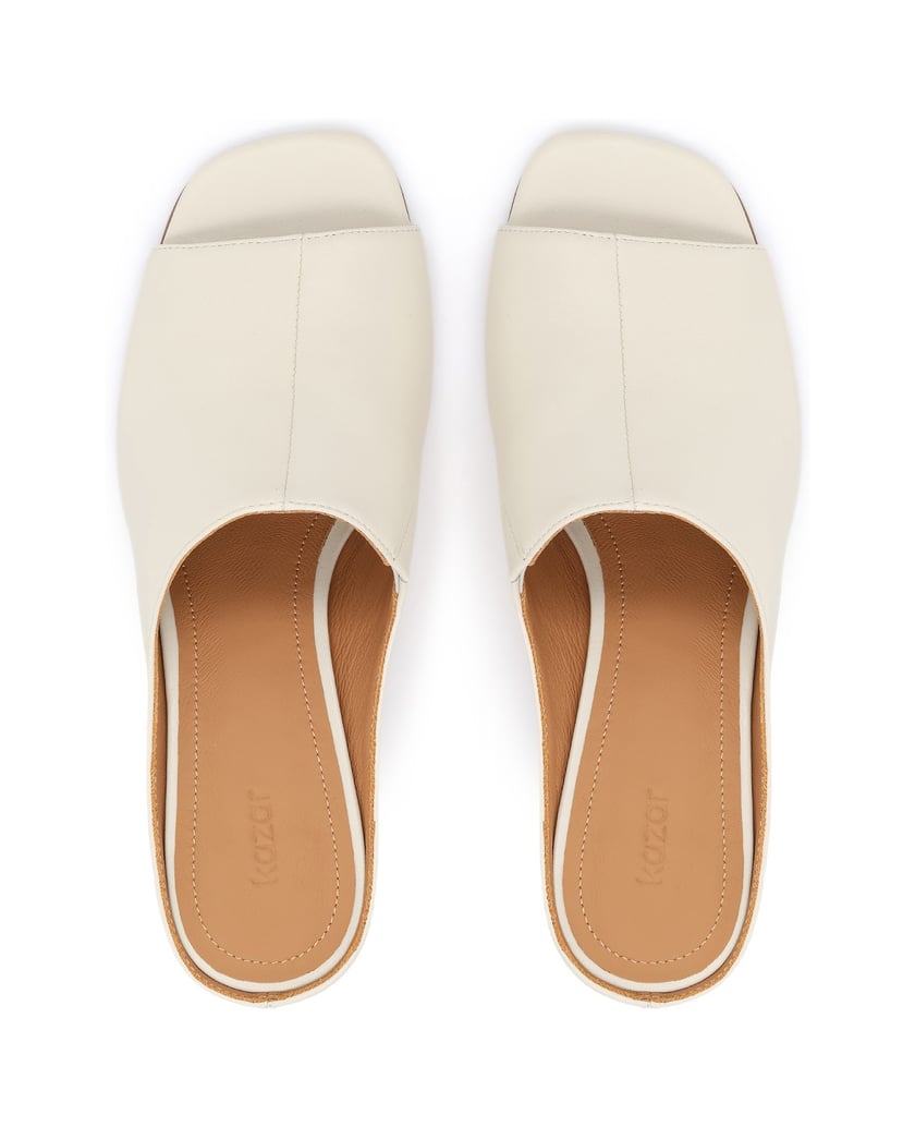Kazar-Flip-Flops-aus-Leder-mit-Absatz-weiss