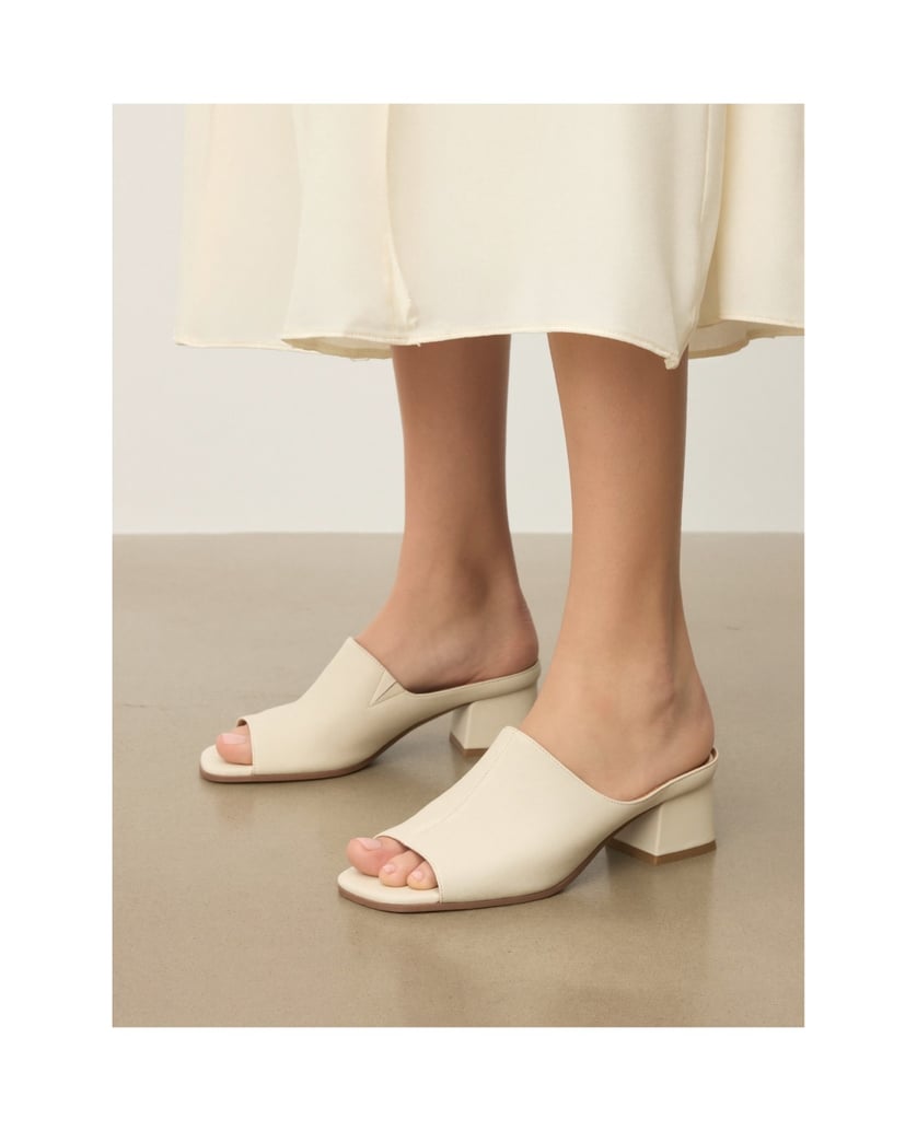 Kazar-Flip-Flops-aus-Leder-mit-Absatz-weiss