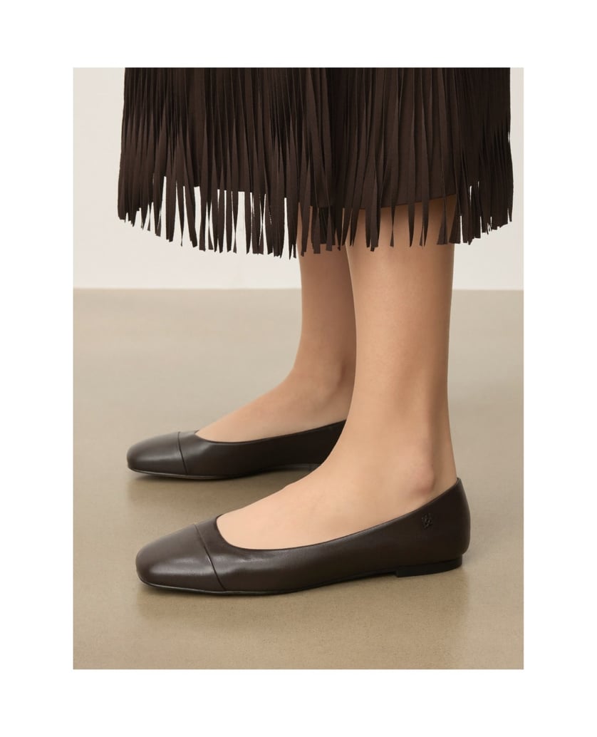 Kazar-Dunkelbraune-Ballerinas-mit-einem-überlappenden-Nasenstück-dunkelbraun