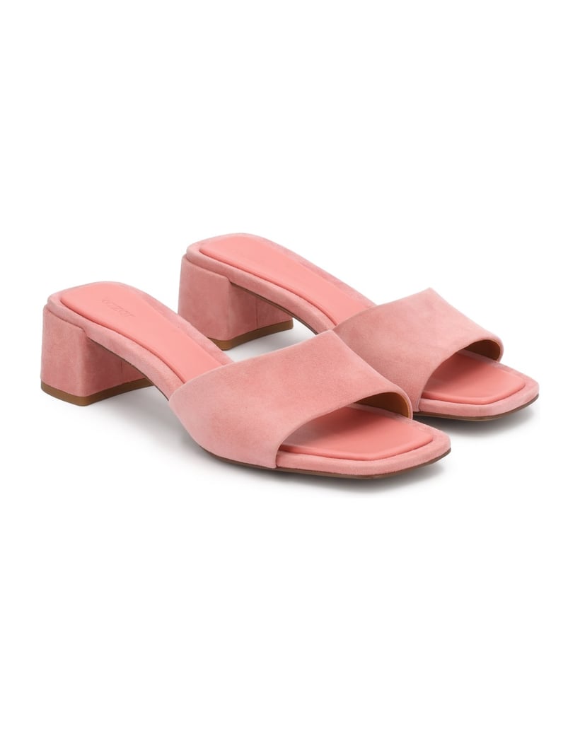 Kazar-Rosa-Flip-Flops-an-einem-Pfosten-pink