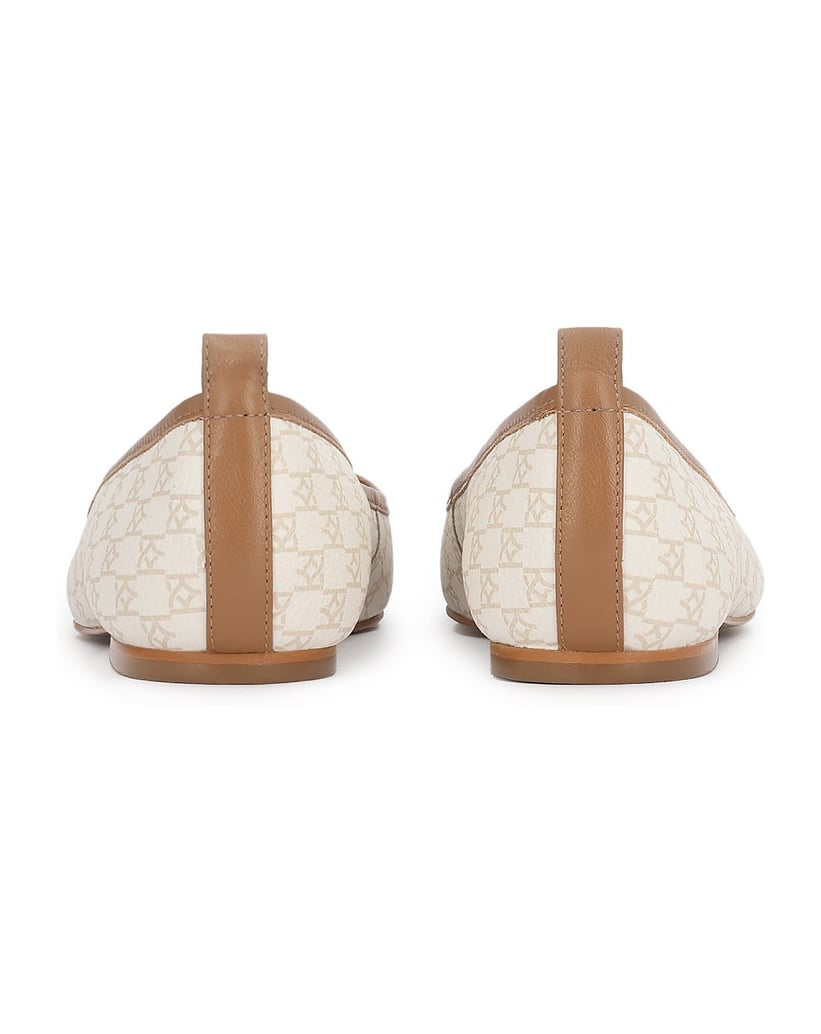 Kazar-Ballerinas-mit-Monogrammen-und-einfarbiger-Nase-weiss