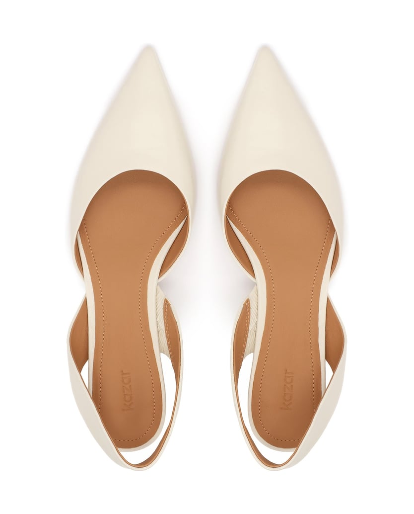 Kazar-Pumps-mit-breitem-Fersenriemen-weiss