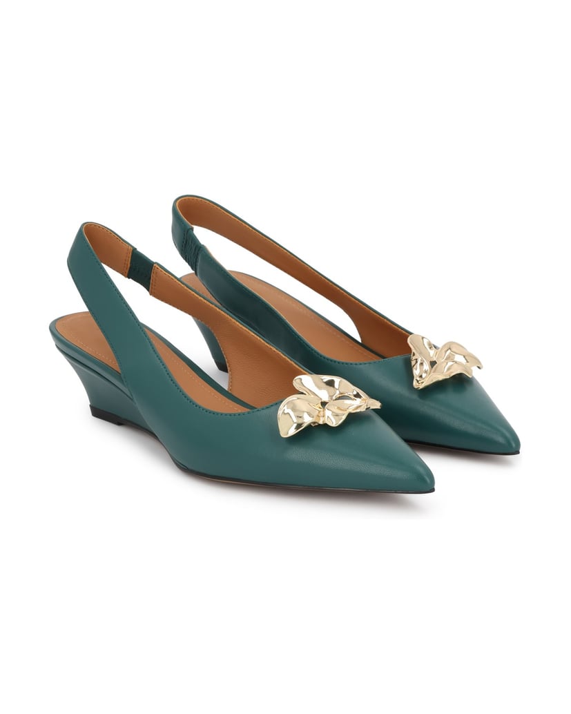 Kazar-Grüne-Pumps-mit-goldenen-Verzierungen-grün