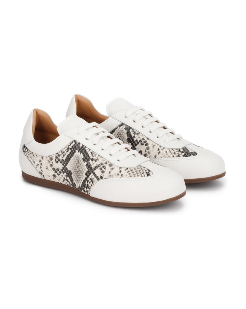 Kazar-Sneakers-aus-Leder-mit-Schlangenledereinsätzen-weiss