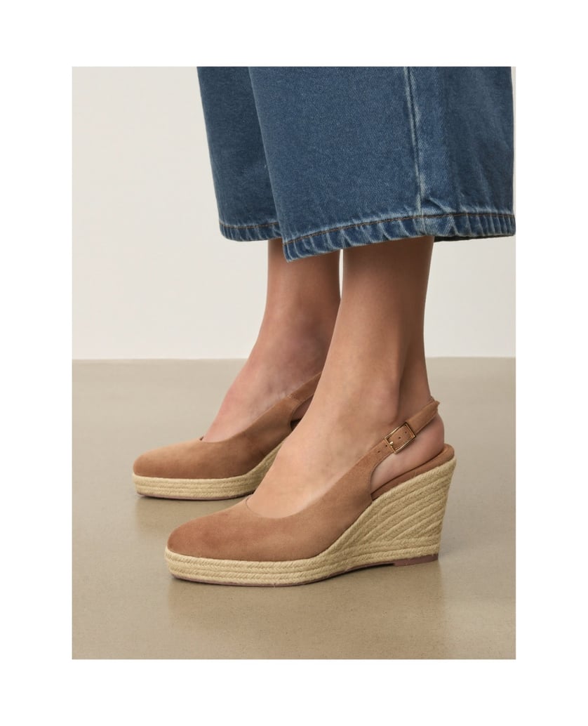 Kazar-Slingback-Pumps-mit-verschnörkelten-Ankern-camel