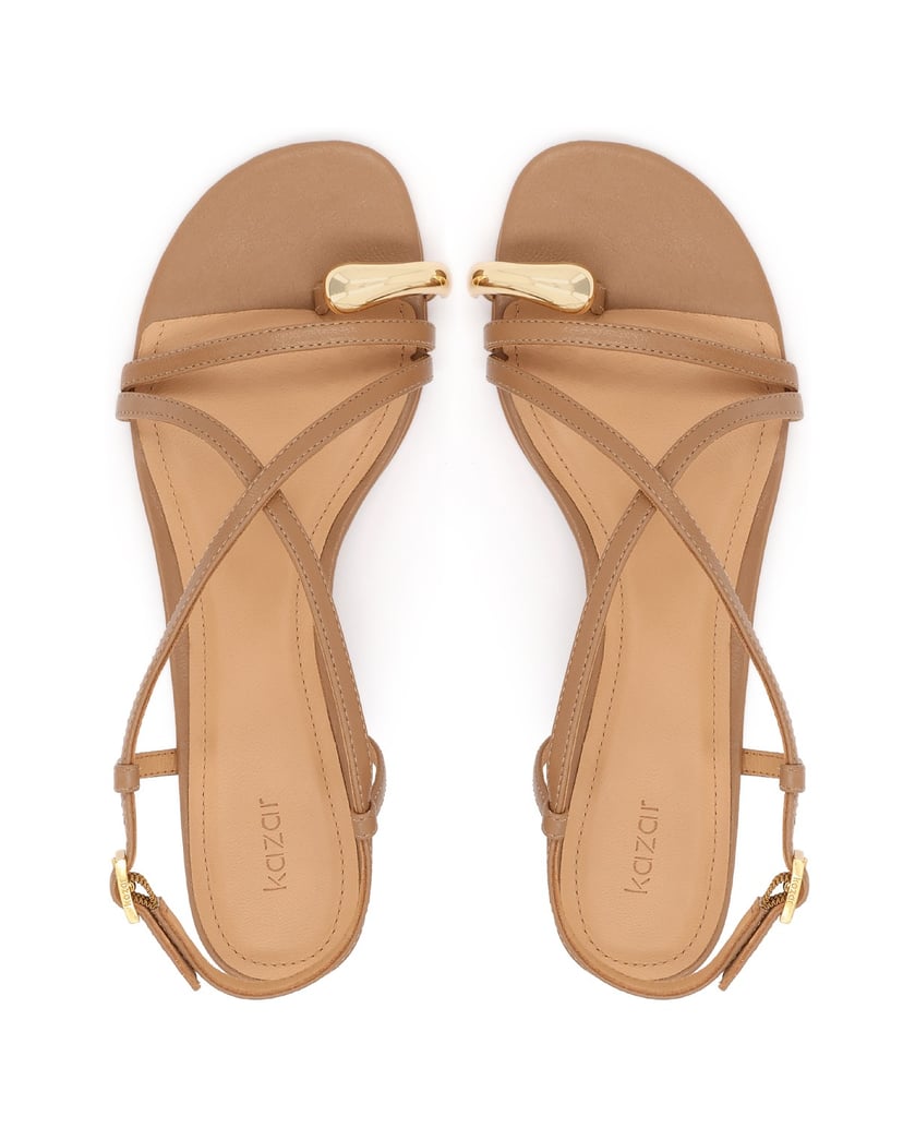 Kazar-Niedrige-Sandalen-aus-Leder-mit-Zehenriemen-camel