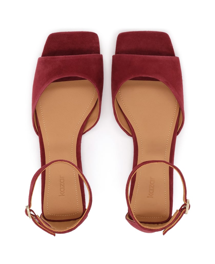 Kazar-Kastanienbraune-Wildledersandalen-mit-Riemen-um-den-Knöchel-rot