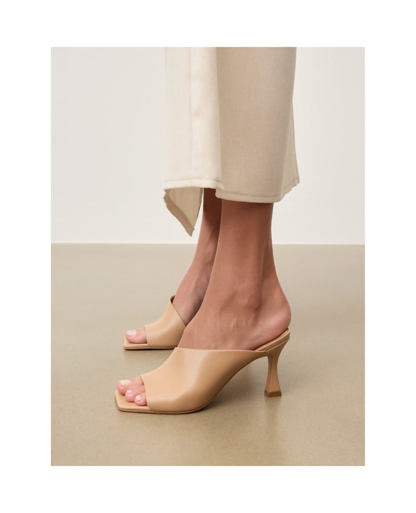 Kazar-Flip-Flops-mit-fein-konturiertem-Obermaterial-beige