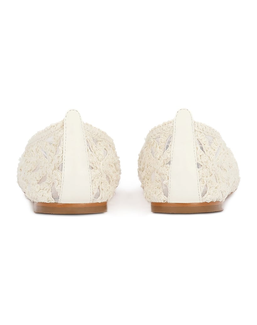 Kazar-Blumenmuster-Hochzeit-Ballerinas-weiss