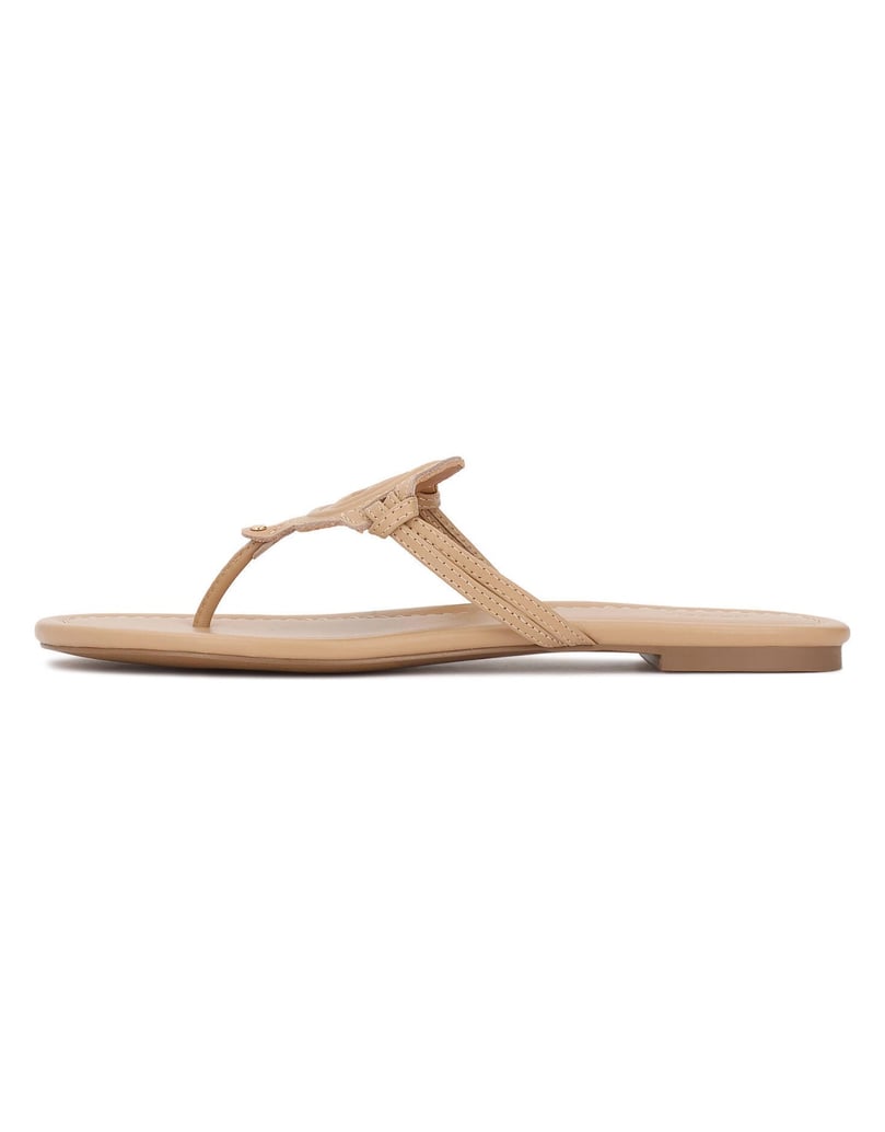 Kazar-Beigefarbene-Flip-Flops-aus-Leder-mit-Monogramm-von-KAZAR-beige