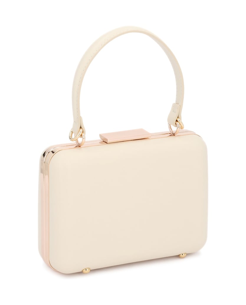 Kazar-Tasche-Exit-mit-Henkel-und-goldener-Kette-weiss