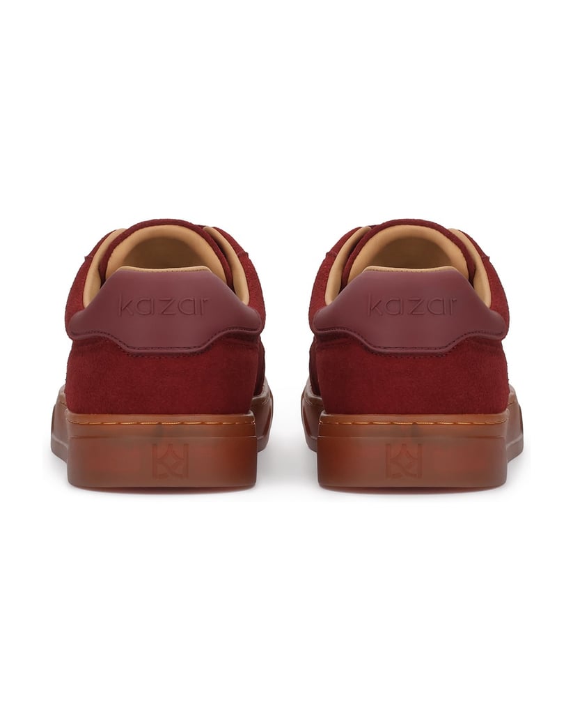 Kazar-Bordeauxfarbene-Sneakers-aus-Wildleder-mit-kontrastierender-Sohle-rot