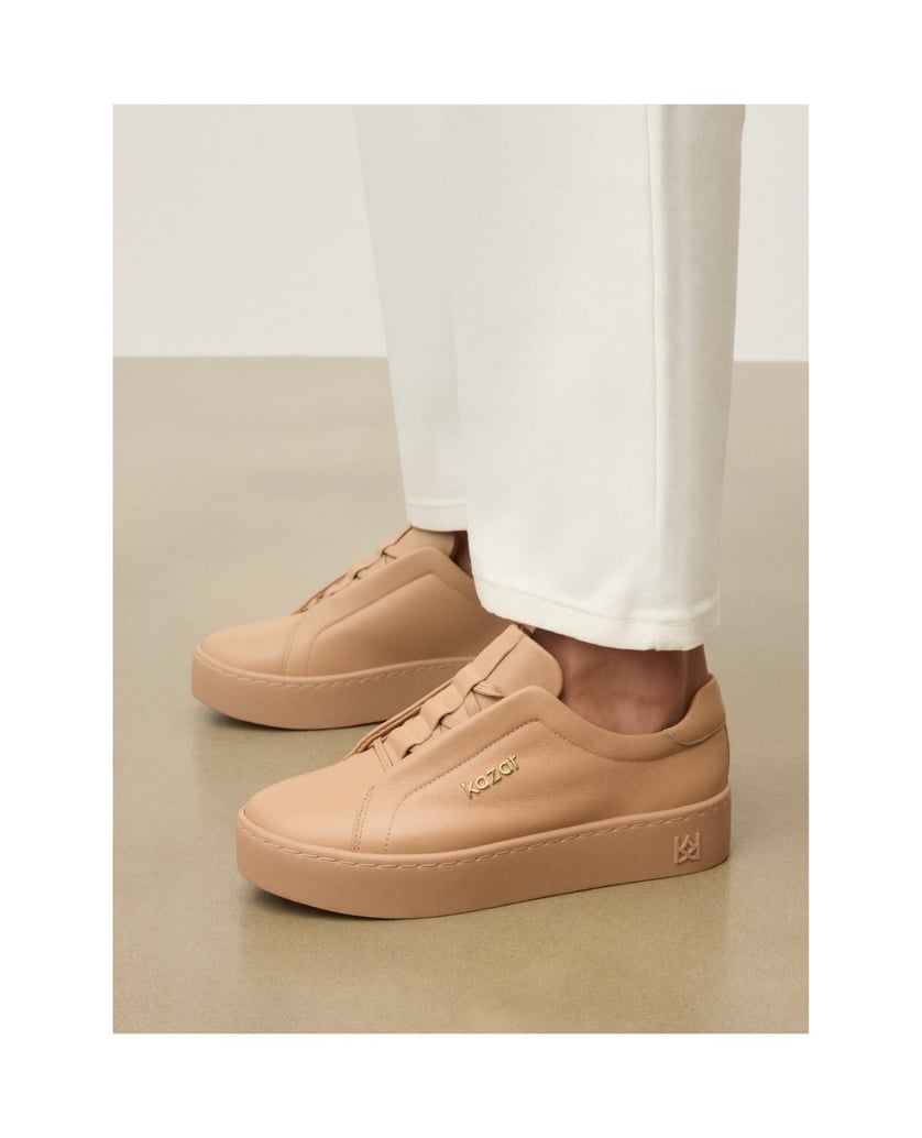 Kazar-Beigefarbene-Turnschuhe-mit-verdeckter-Schnürung-und-goldenen-Akzenten-beige