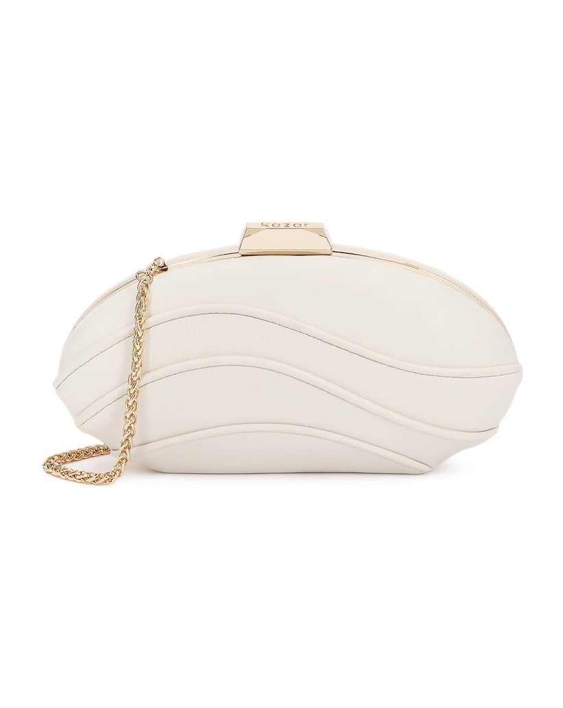 Kazar-Elegante-Clutch-Tasche-mit-Gesteppter-Rüsche-weiss