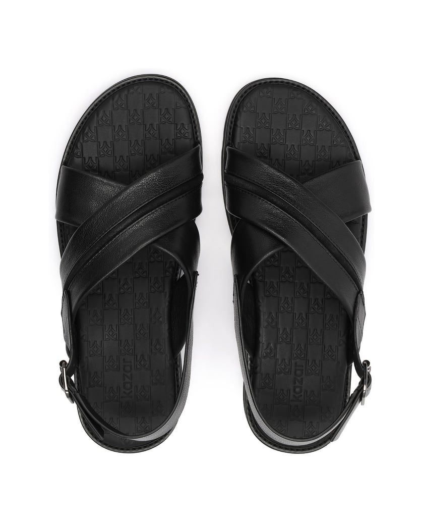 Kazar-Sandalen-aus-schwarzem-Leder-in-Schwarz-mit-gekreuzten-Gürteln-schwarz