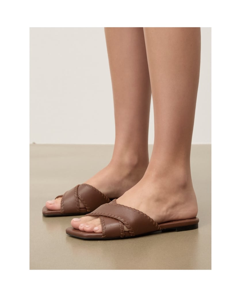 Kazar-Braune-Mules-mit-verzierten-Gürteln-braun