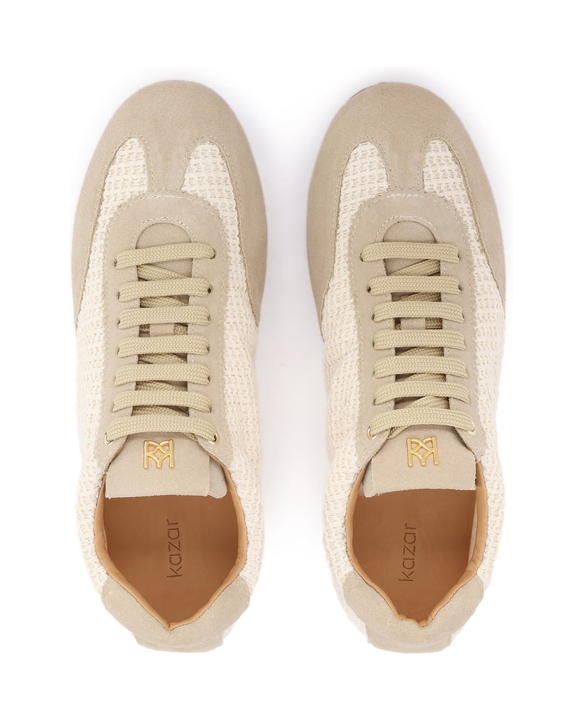 Kazar-Sneakers-aus-natürlichen-Materialien-mit-dezenter-Textur-weiss