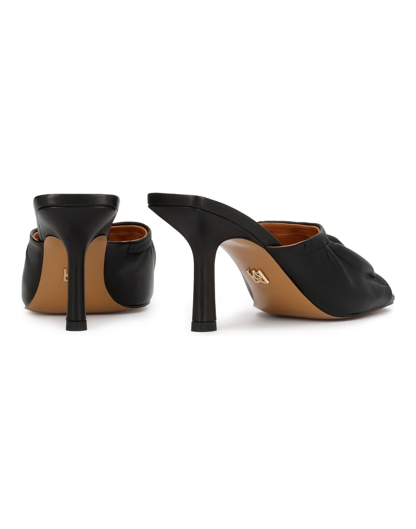 Kazar-Mules-flip-flops-mit-Crinkle-Schaft-und-Zehenschlaufe-schwarz