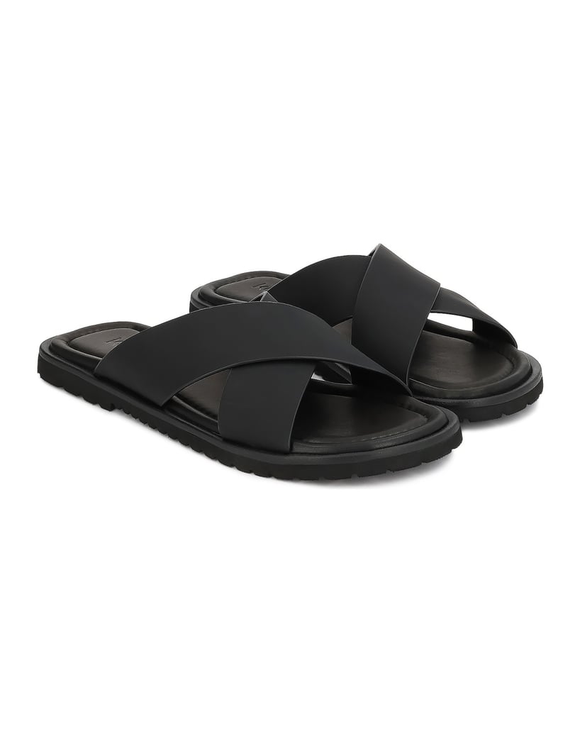 Kazar-Pantoletten-aus-Leder-in-Schwarz-mit-gekreuzten-Schnürchen-schwarz