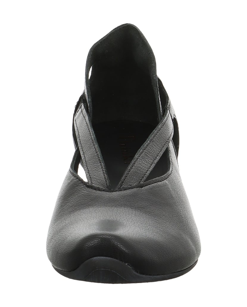 Think-Pumps-AIDA-schwarz