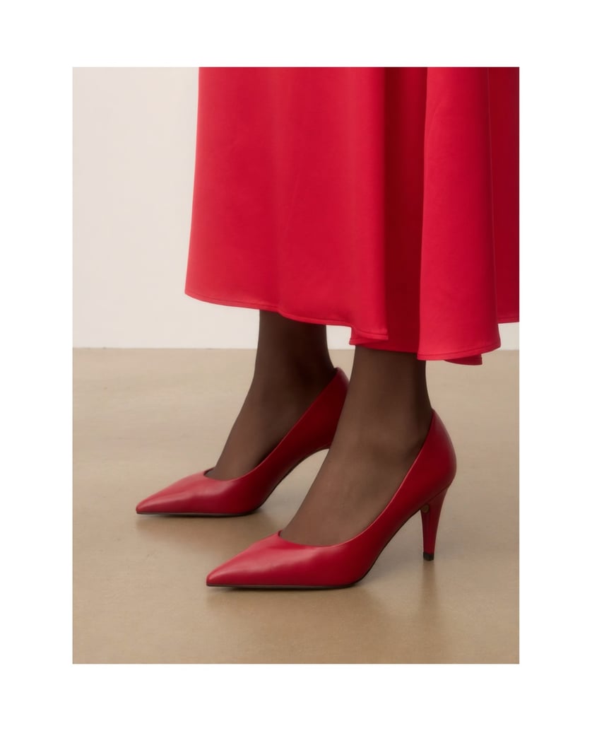 Kazar-Pumps-aus-rotem-Leder-in-Rot-mit-schlankem-Absatz-rot