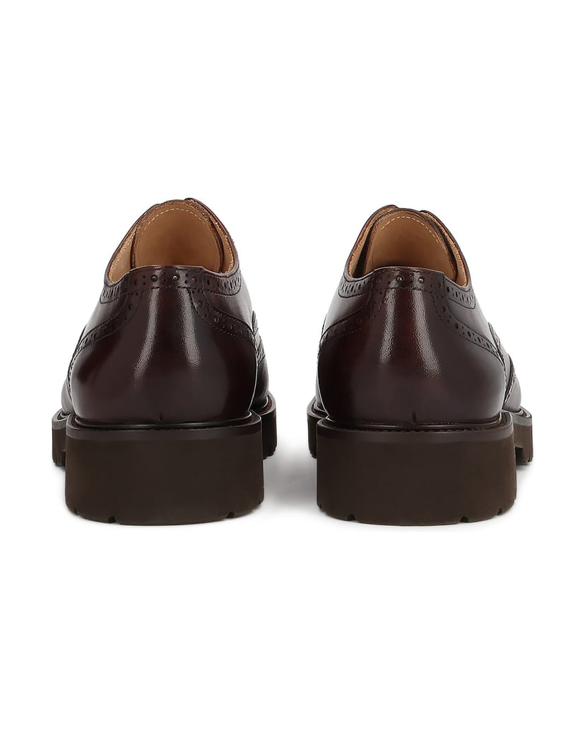 Kazar-Halbschuhe-aus-Leder-mit-durchbrochener-Verzierung-braun