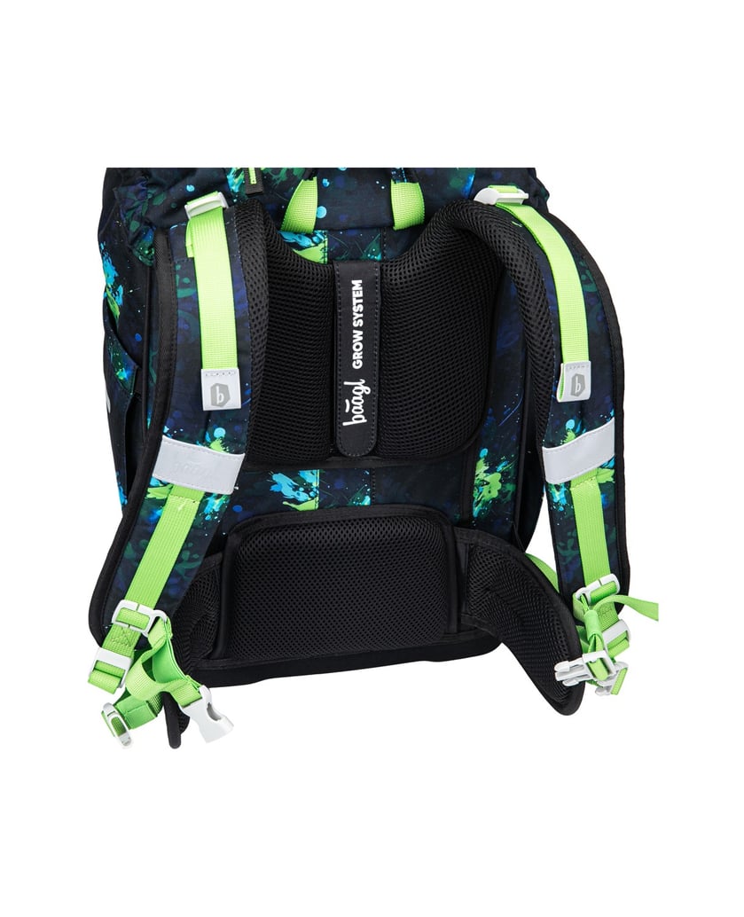 Baagl-Schulrucksack-Airy-Plus-Fußball-schwarz