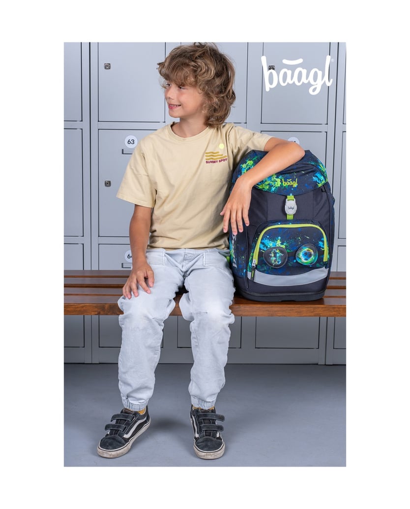 Baagl-Schulrucksack-Set-Airy-Plus-Fußball-5tlg.:-Schulrucksack,-Federmäppchen,-Turnbeutel,-Schürze,-Brustbeutel-blau