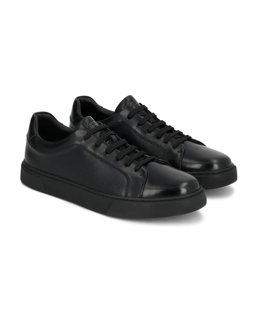 Kazar-Minimalistische-Sneakers-aus-genarbtem-Glatt--und-Erbsenleder-schwarz